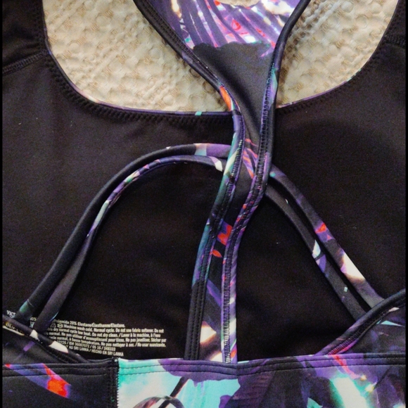 VSX Reflective Sports Bra Limited Edition - S - Picture 4 of 5